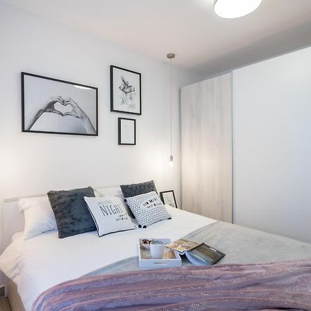 Luxflat20 Appartement Rijeka Buitenkant foto