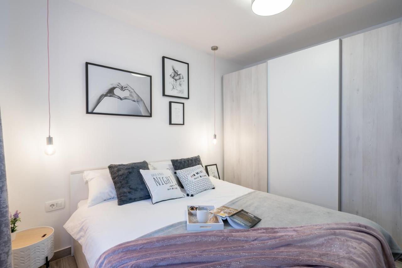 Luxflat20 Appartement Rijeka Buitenkant foto