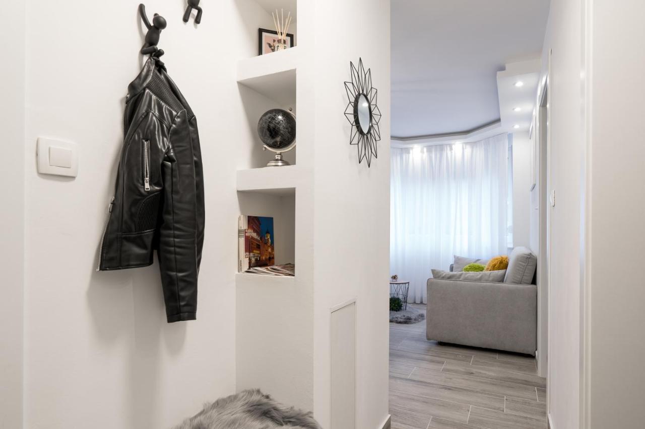 Luxflat20 Appartement Rijeka Buitenkant foto