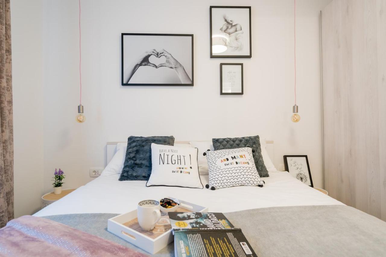 Luxflat20 Appartement Rijeka Buitenkant foto