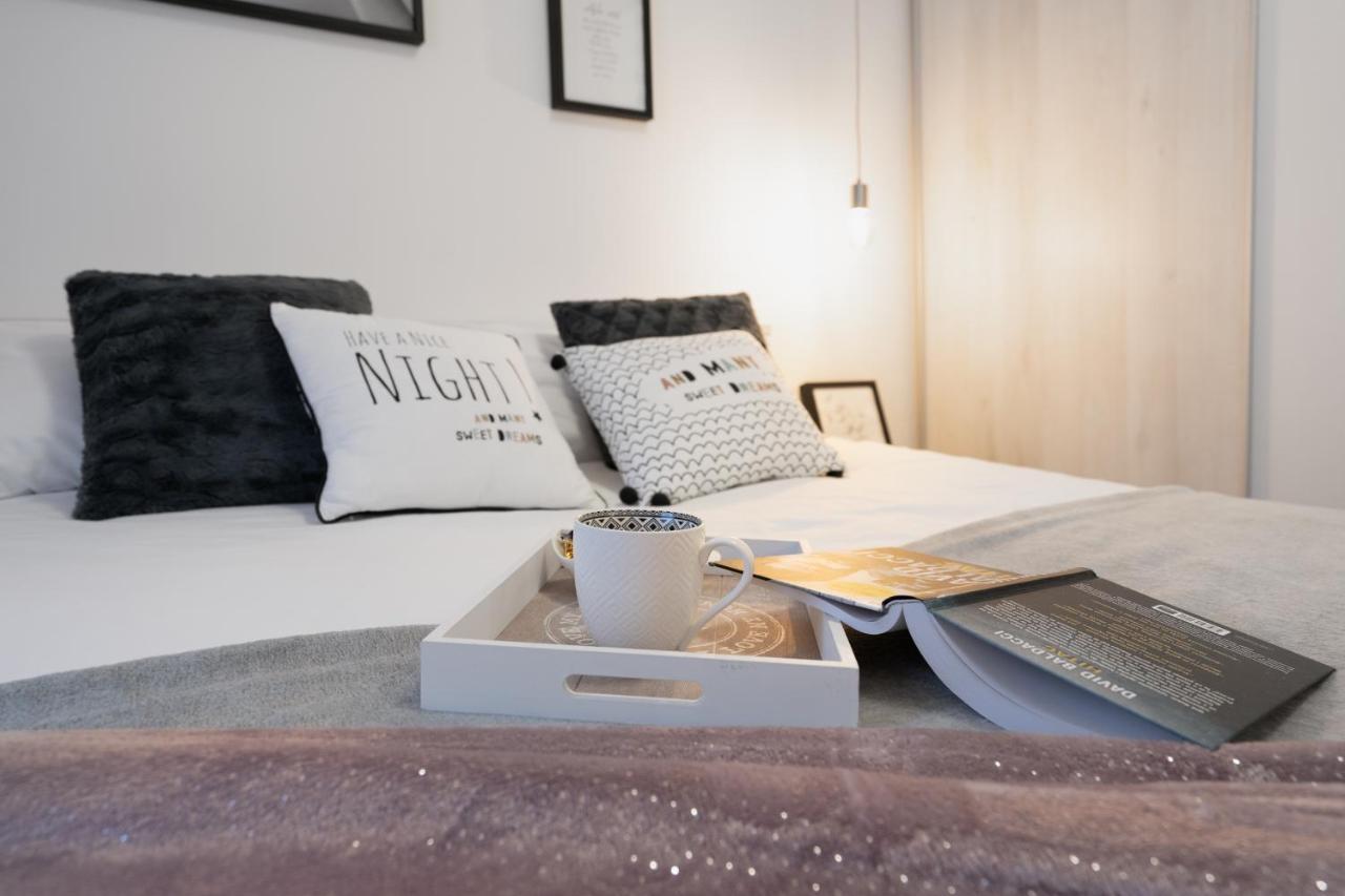 Luxflat20 Appartement Rijeka Buitenkant foto